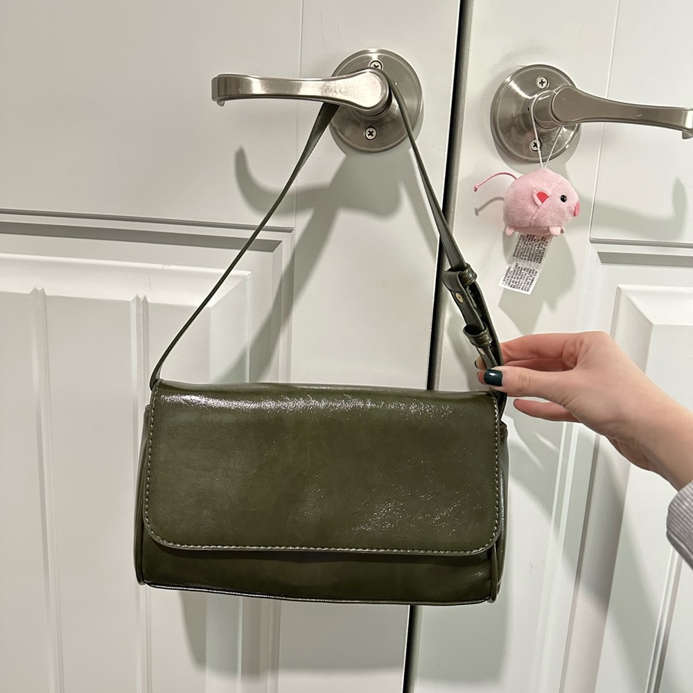 New with tags Princess polly darlo shoulder bag in olive